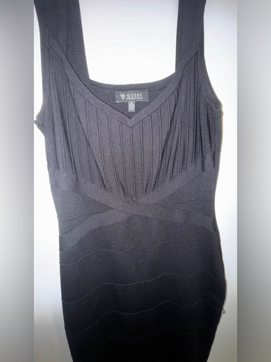 Guess Dresses & Skirts - Guess Black Ribbed V-Neck Knit Tank